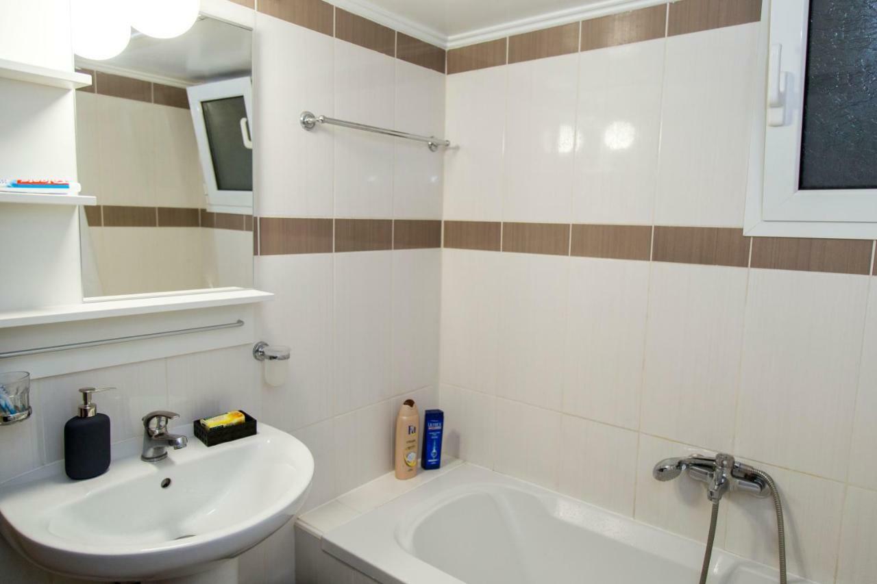 Gazi Discrit Next To Subway Apartment Атина Екстериор снимка